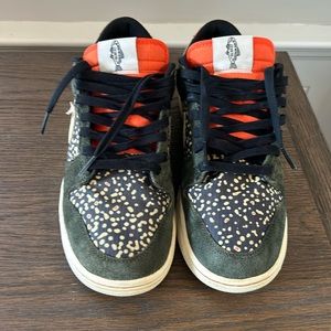 Nike Dunk Low Retro SE 2 Sequoia/Alabaster Men’s size 9 Pre-owned good condition